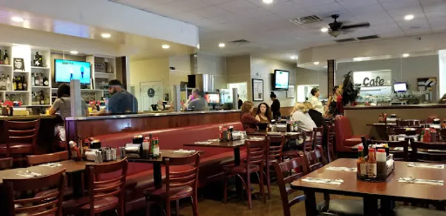 Lido Café and Bakery