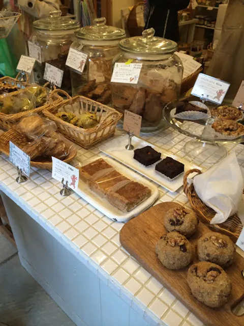 Cous Cous Oven plus Hoppers