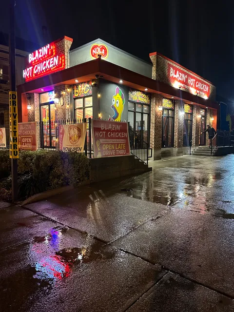Food Restaurant - Blazin' Hot Chicken