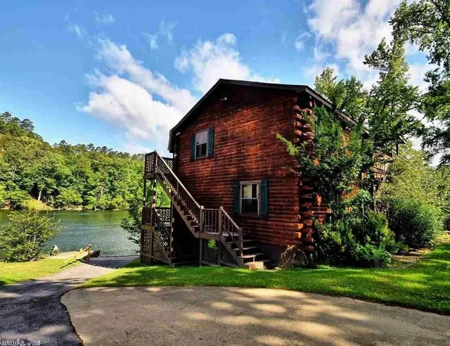 The Lodge at Cozy Acres