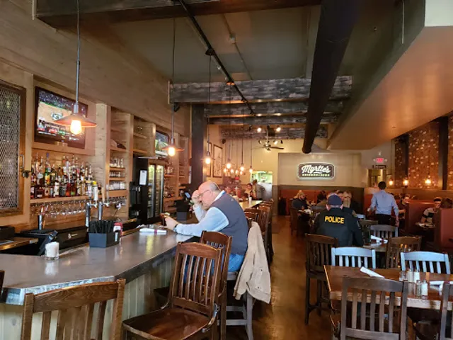 Myrtle's Chicken and Beer