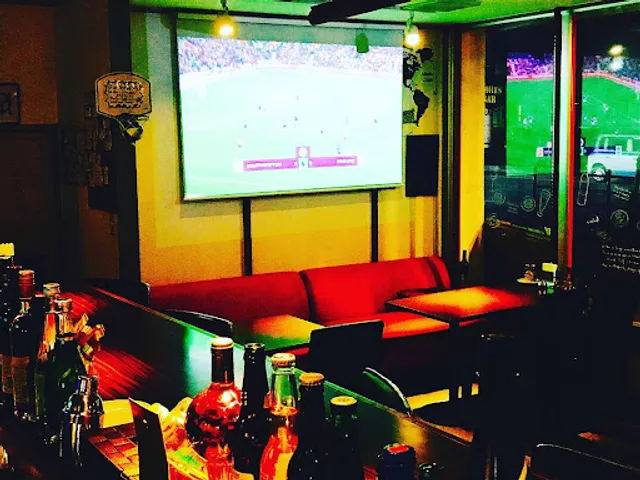 Sports Bar Football Life