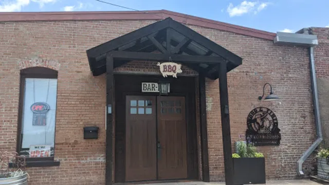 Wood And Time Smokehouse BBQ