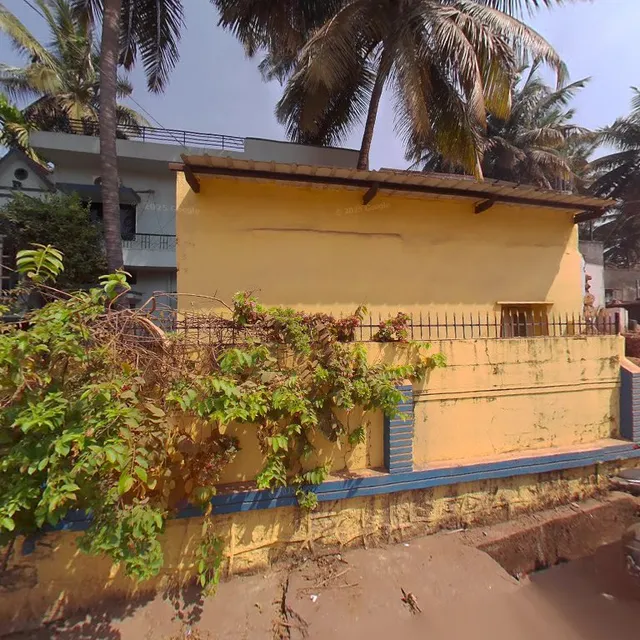 OYO 45929 Shrinivas Lodge