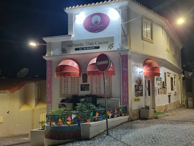 Buachompoo Thai Food