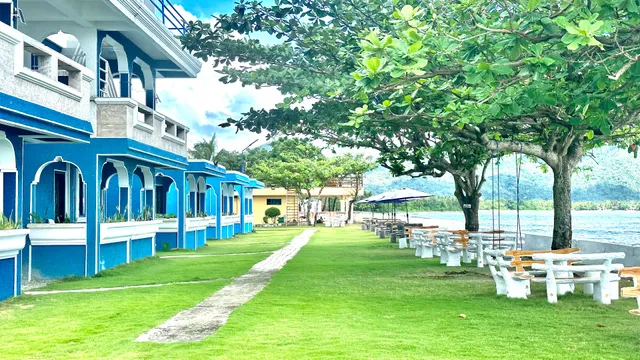 Emmalyn's Paradise Resort