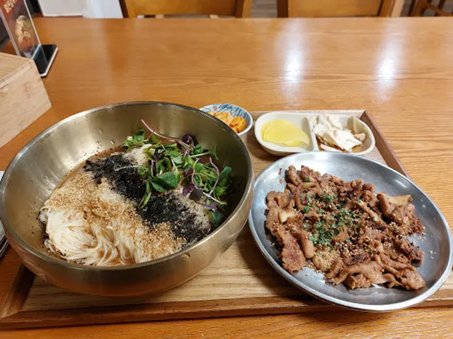 Oriental Mugeo Myeonok