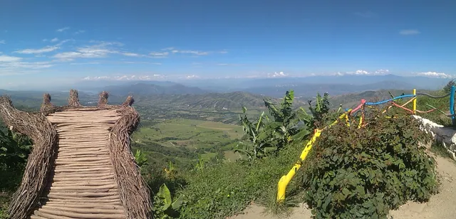 Mirador La Mano del Gigante (Gigante - Huila)