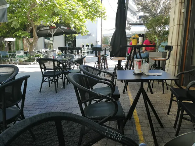 Agora Cafe Bistro