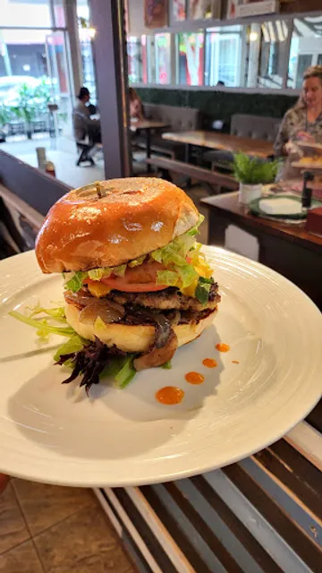 Aloha Bakehouse & Cafe