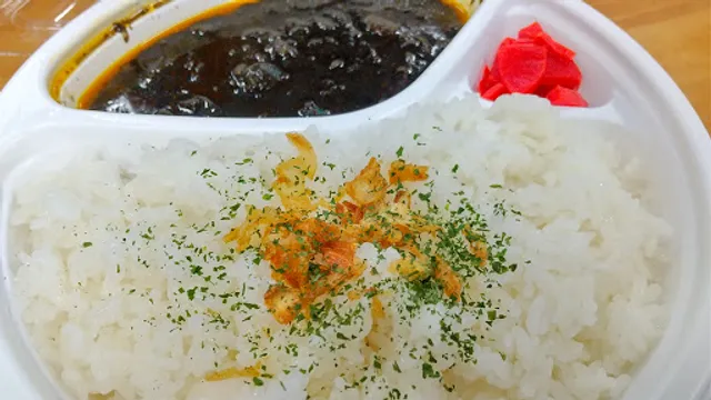 長崎笑屋幸町店「390円ラーメン+お弁当」