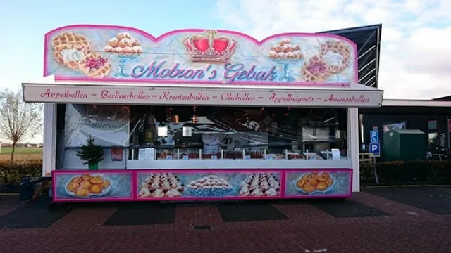 Mobron's gebak oliebollen kraam