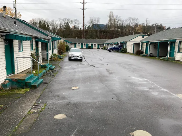 Tacoma Center Motel