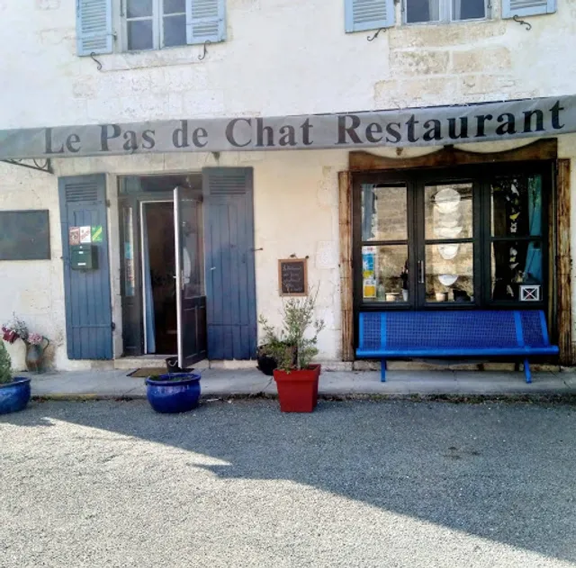 Le Pas de Chat