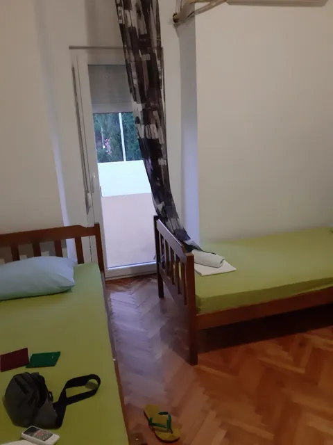 Simple&Central Hostel