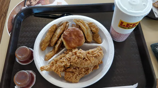 Lee's Famous Recipe Chicken