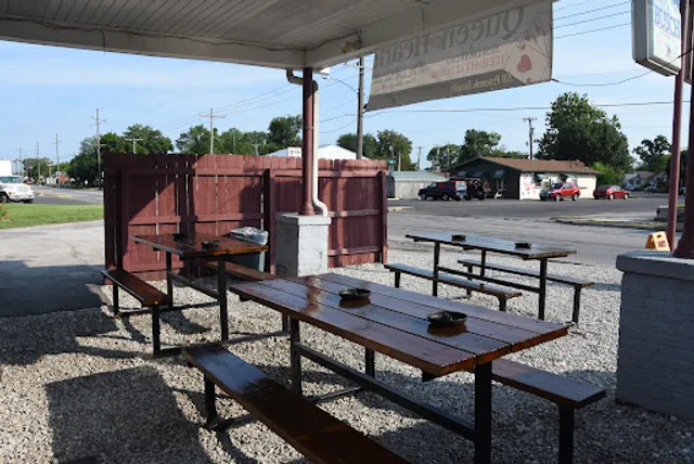 Don's No Man's Land Tavern