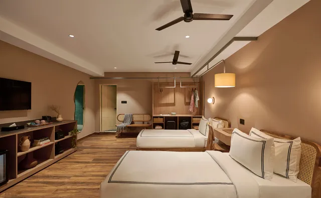 MINIMALIST- THE VARANASI EDIT