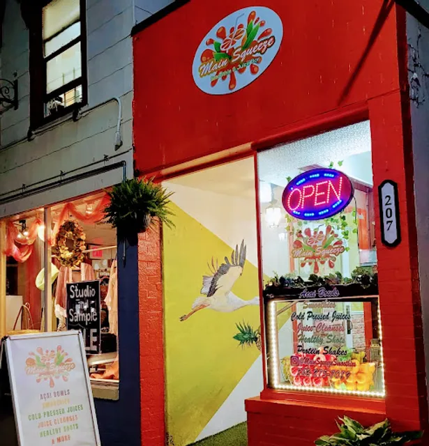 Main Squeeze Smoothie & Juicebar