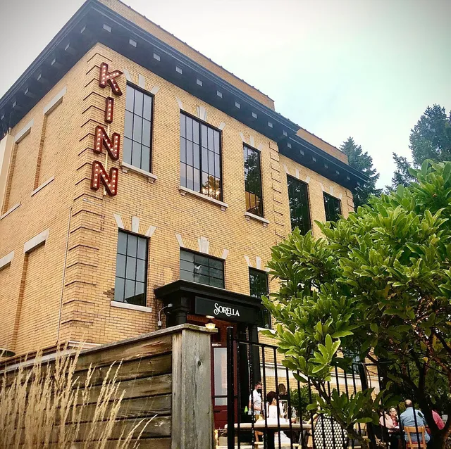 Kinn Guesthouse Bay View