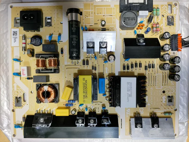 dm electronique de momo