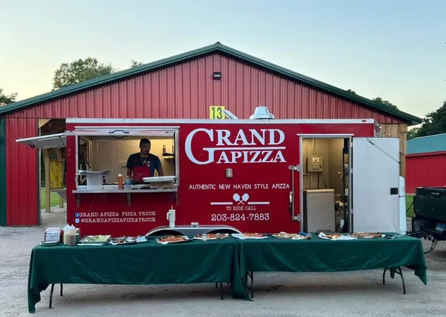 Grand Apizza Pizza Truck