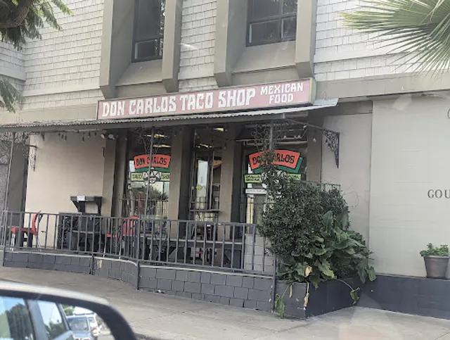 Don Carlos Taco Shop։