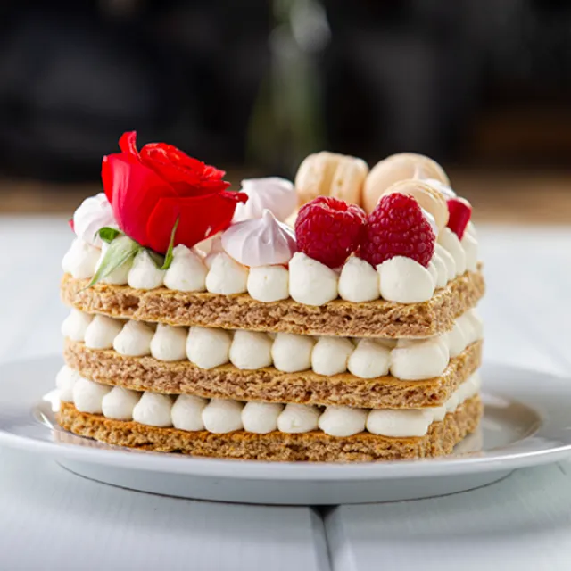 CrémeChic (OC Central)