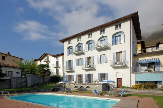 Residence Celeste - Lake Como - Holiday Apartments | Pool & Parking