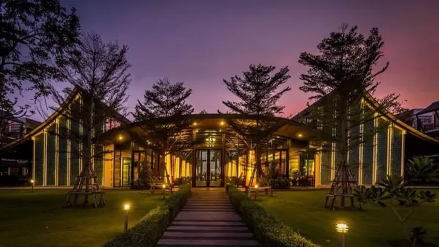 Bangsaen Heritage Hotel