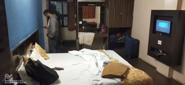 OYO 2538 Gulmohar Regency