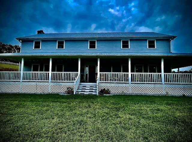 Moonlight Manor Bed and Breakfast