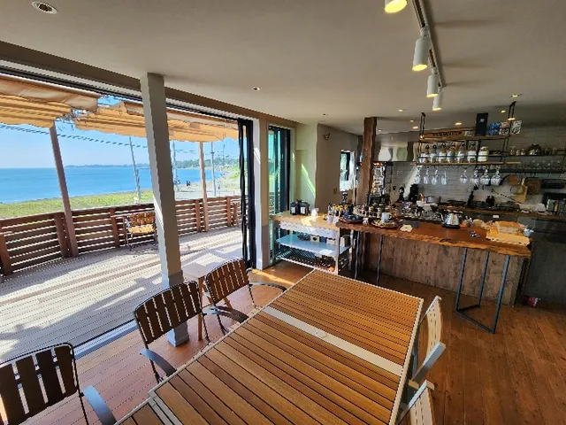 Beach Wellness Lounge カフェ ラプンタ