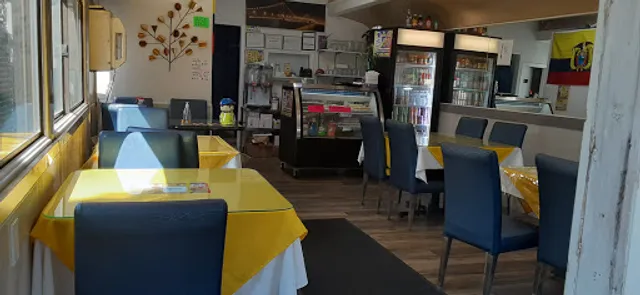 Sophia's EcuaCafe Restaurant