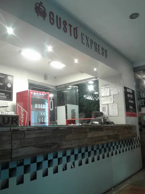 GUSTÓ 𝓔𝓍𝓅𝓇𝑒𝓈𝓈 – ᴡʀᴀᴘs ﹠ ʜᴀᴍʙᴜʀɢᴜᴇsᴀs