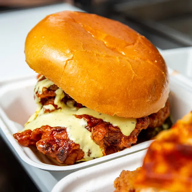 Juicy Birds Nashville Hot Chicken (Waterloo)