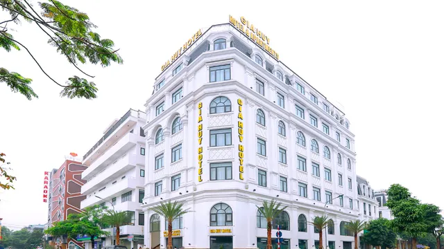 Gia Huy Hotel & Apartments