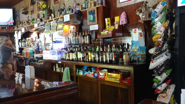 B Wells Bar