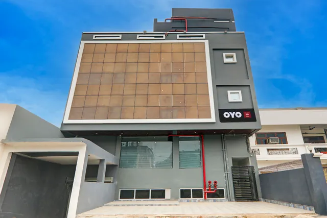 Super Hotel O Golden Tulip'z