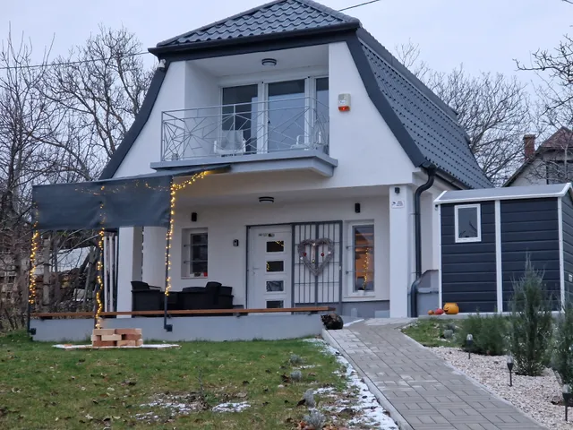 Várta-Lak Panoráma Présház