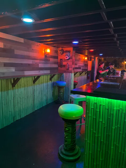 Tipsy Tiki Bar