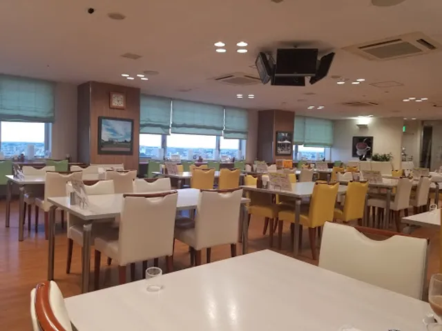 レストランM's club（エムズクラブ）