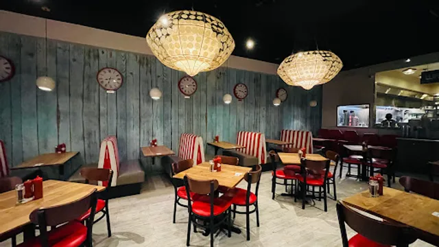 Pasha Mediterranean & Hookah Lounge