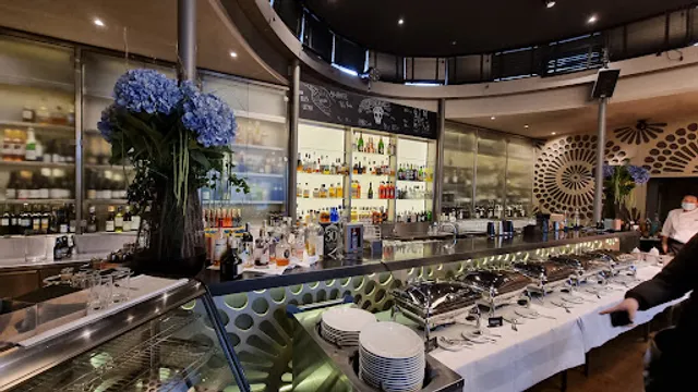 Restaurant / Bar Bloom