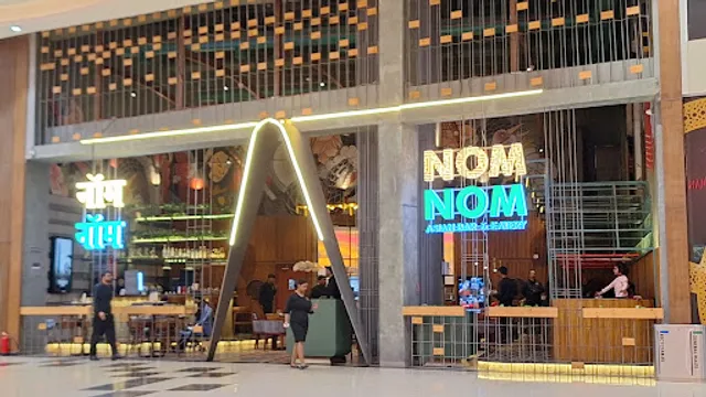 Nom Nom Asian Bar & Eatery