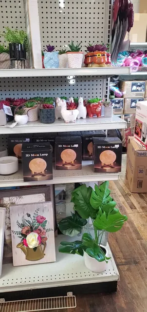 Curt's Variety of Rockwell