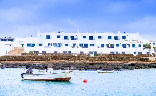 Evita Beach, Alojamiento exclusivo- 1ª línea de playa