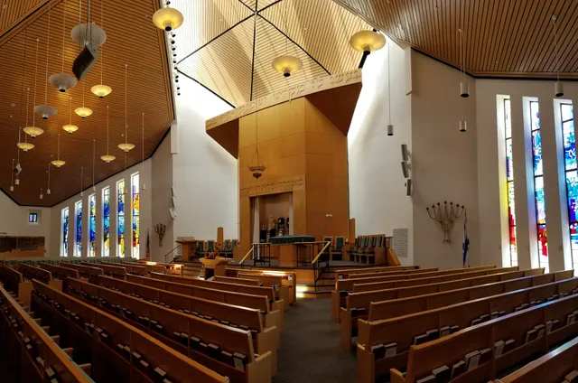 Temple Israel Center