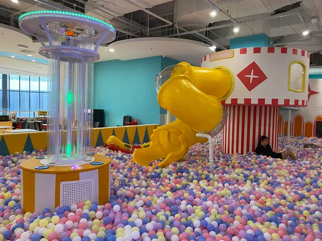 Lio & Friends Amusement Park