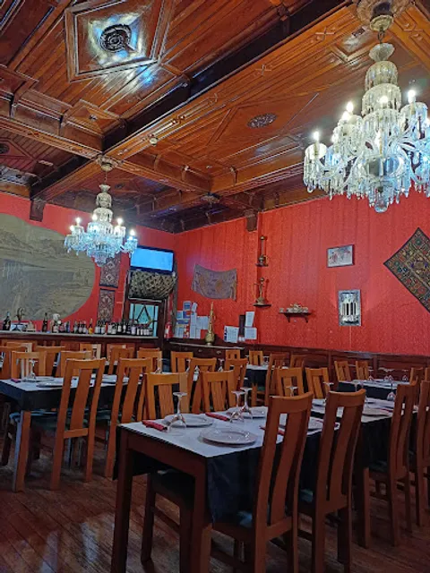 Macguls-o Paquistanês Restaurante Lda